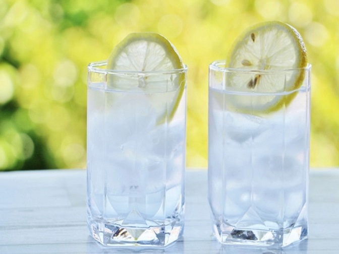 レモンを入れたおいしいお水